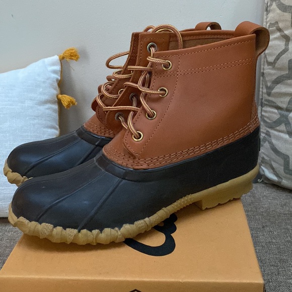 Cabelas Women’s Duck Boots - Picture 1 of 7
